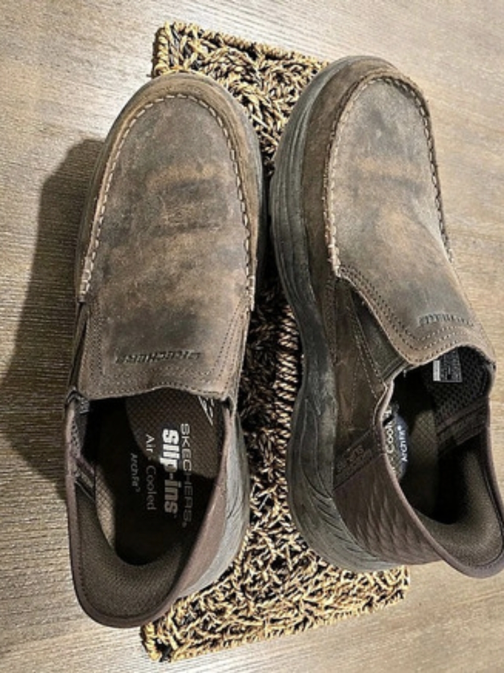 Skechers Hands Free Slip-ins: Arch Fit Moc-Toe Slip-On Brown US 9 Mens.